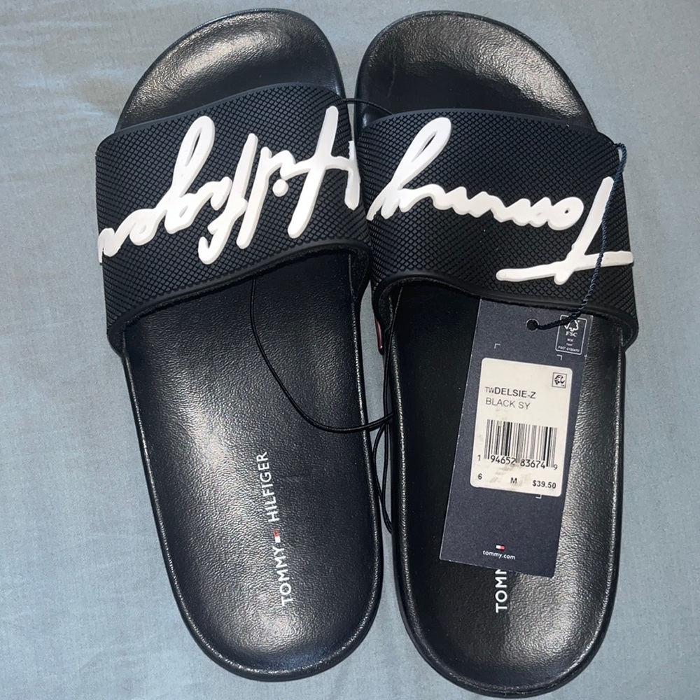 Tommy Slides